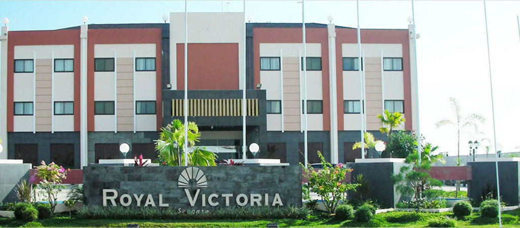 Royal Victoria Hotel Sangatta Sengata Exterior photo